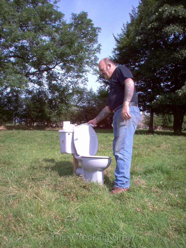 toilet 013.jpg